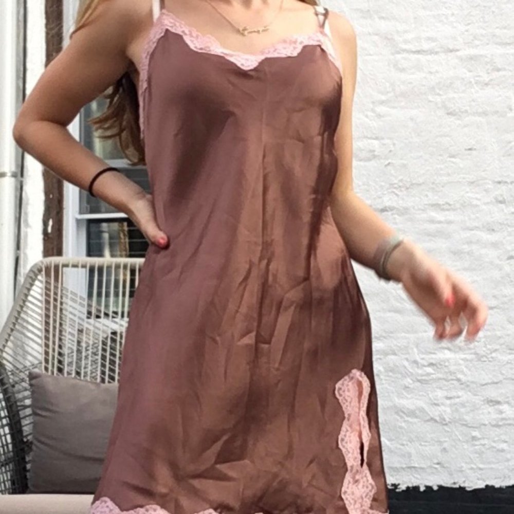 Gorgeous VS slip dress!! Size small so pretty